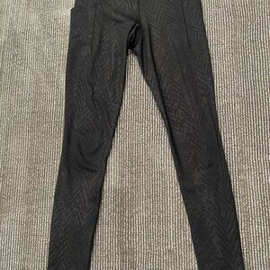 Athleta Animal Print Mid-Rise Leggings (XXS)